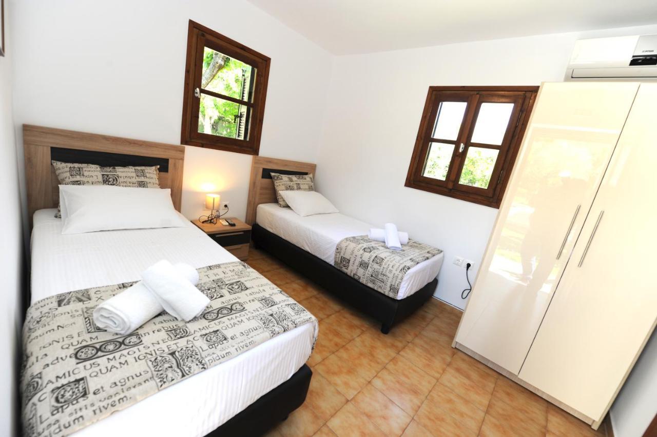 Camping & Bungalows Castle View Μυστράς Εξωτερικό φωτογραφία