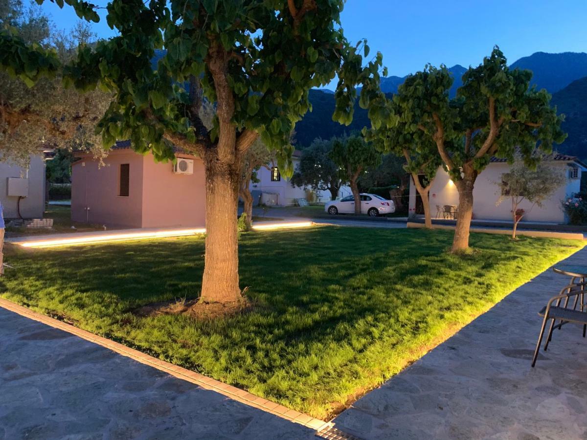 Camping & Bungalows Castle View Μυστράς Εξωτερικό φωτογραφία